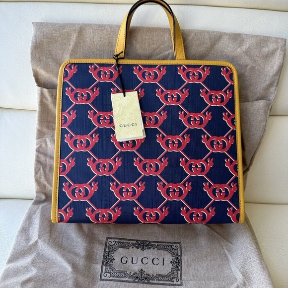 NWT Gucci GG Logo Tote Bag 605614 Yellow Navy Pvc Handbag Stylish Unique - Picture 1 of 10